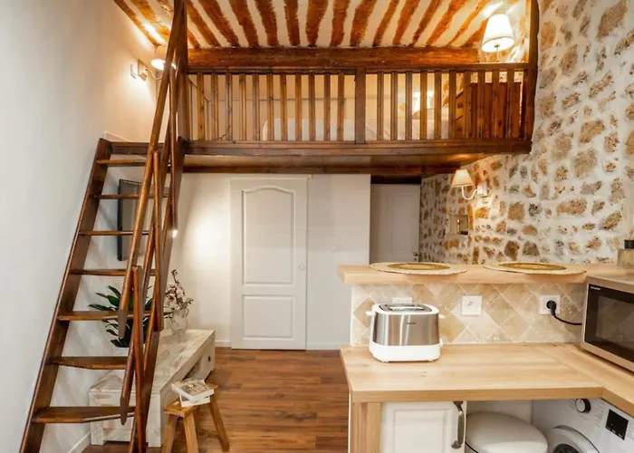 Lovely Air-conditioned - Vieil Διαμέρισμα Αντίμπ