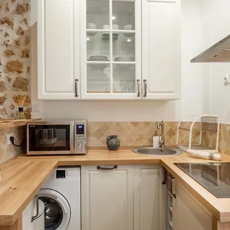 Lovely Air-conditioned - Vieil